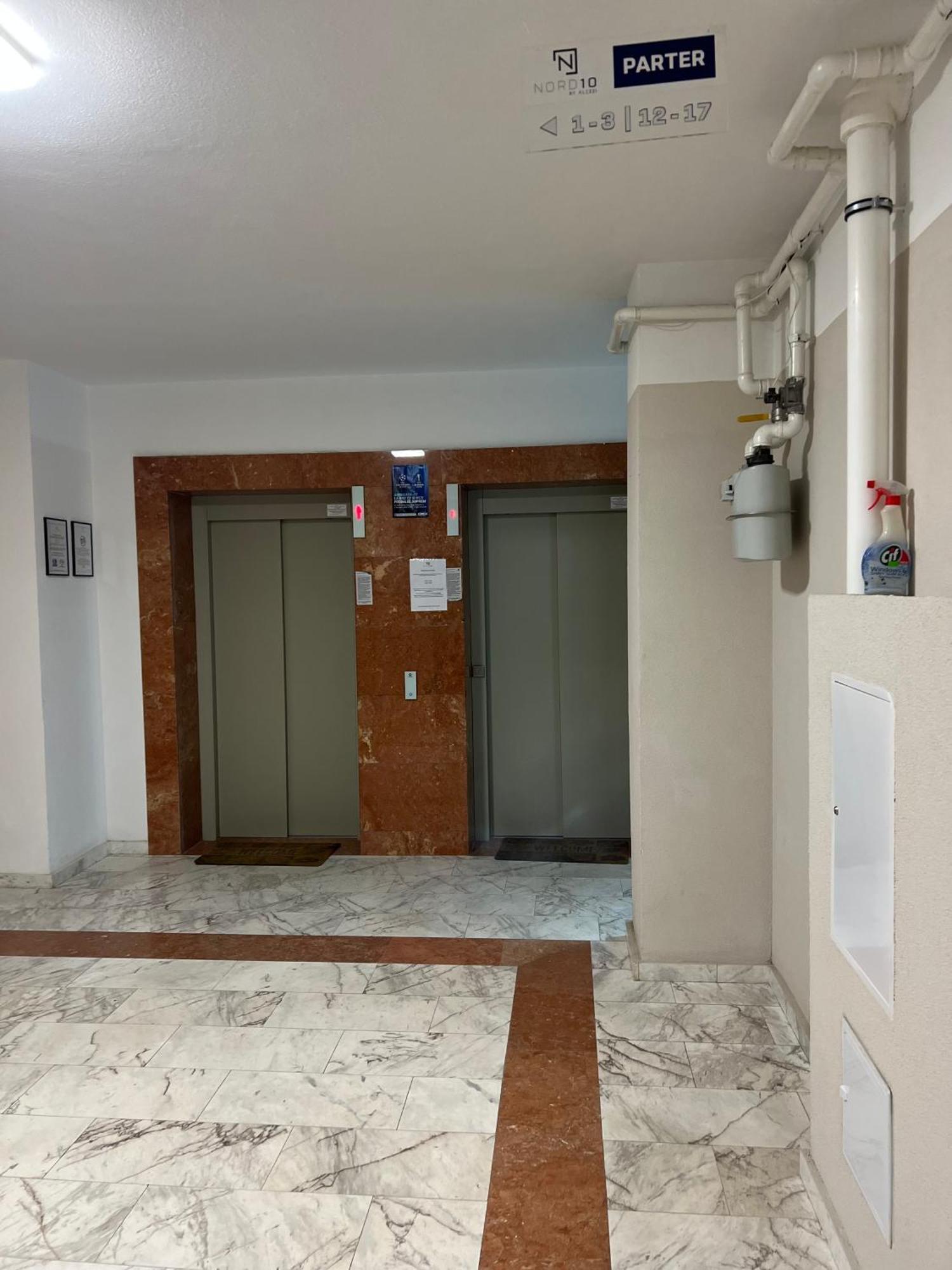 Dominic 2 Beds 1 Sofa Parking Pool Apartament By Alezzi Nord10 Apartment Navodari Exterior photo
